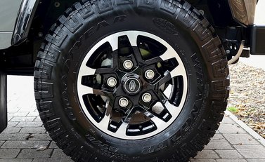 Land Rover 90 Adventure 29