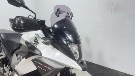 Honda VFR 2011 ONLY 22K NEW MOT SERVICED TOP BOX TOURER 800CC 7