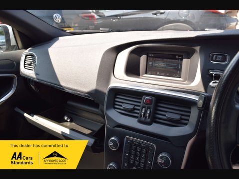Volvo V40 2.0 V40 R-Design D2 5dr 51