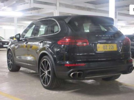 Porsche Cayenne 4.8 Cayenne V8 T Tiptronic S 4WD 5dr 16