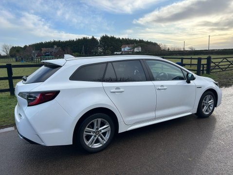 Suzuki Swace 1.8h Motion CVT Euro 6 (s/s) 5dr 18