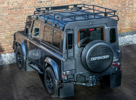 Land Rover Defender 90 TD XS Station Wagon 9