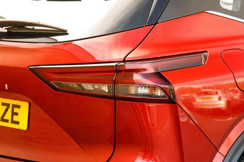 Nissan Qashqai DIG-T ACENTA PREMIUM MHEV 9