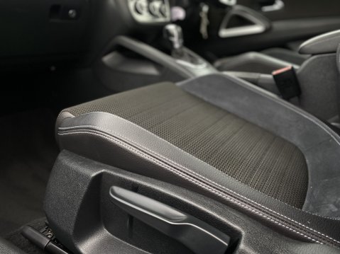 Volkswagen Scirocco 2.0 GT TSI Bluemotion Technology DSG 3dr 14