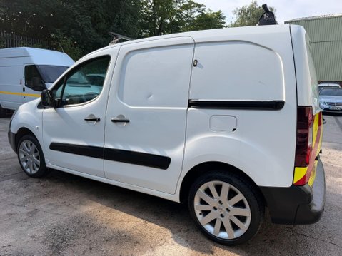 Peugeot Partner 1.6 BlueHDi 651 Professional Panel Van 5dr Diesel Manual L1 (112 g/km, 73.9 16