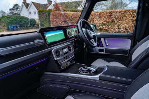 Mercedes-Benz G Series G400 AMG Line Premium+ 8