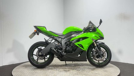 Kawasaki Ninja ZX6R 2009 ONLY 4K MEGA CLEAN 600CC SPORTS BIKE NEW MOT