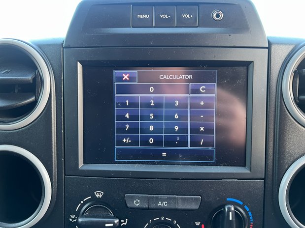 Peugeot Partner SWB L1H1 (SOLD) Low Roof Professional Air Con Nav Sensors EURO 6 NO VAT 36