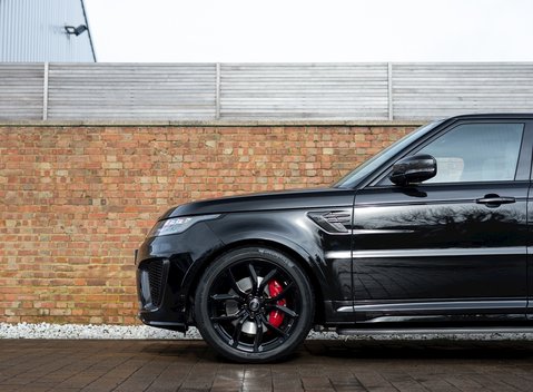 Land Rover Range Rover Sport 5.0 SVR 32