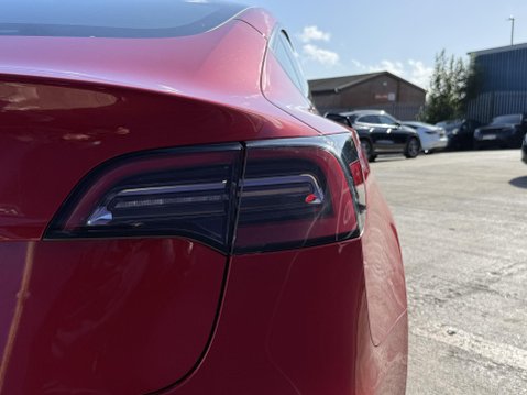 Tesla Model 3 Saloon 4dr Electric Auto RWD (241 bhp) 18