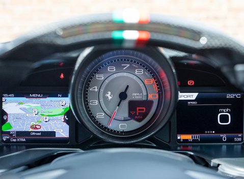 Ferrari 812 Superfast 16