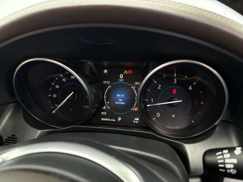 Jaguar XF 2.0 XF Portfolio D AWD Auto 4WD 5dr 54
