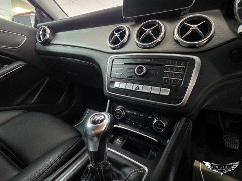 Mercedes-Benz GLA 1.6 GLA200 Sport Euro 6 (s/s) 5dr 32