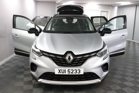 Renault Captur ICONIC TCE