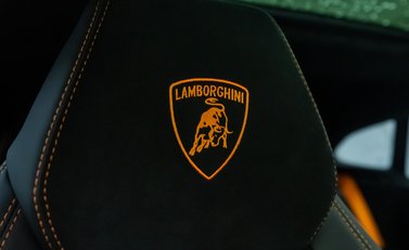 Lamborghini Urus PERFORMANTE 16