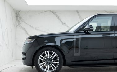 Land Rover Range Rover P400 HSE 23