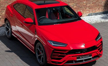 Lamborghini Urus 8