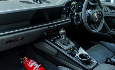 Porsche 911 GT3 (992) 17