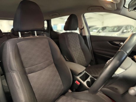 Nissan Qashqai 1.5 dCi Acenta 2WD Euro 5 (s/s) 5dr 11