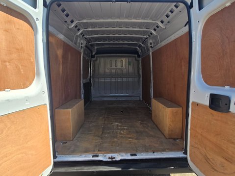 Vauxhall Movano L3H2 F3500 PRIME S/S 7