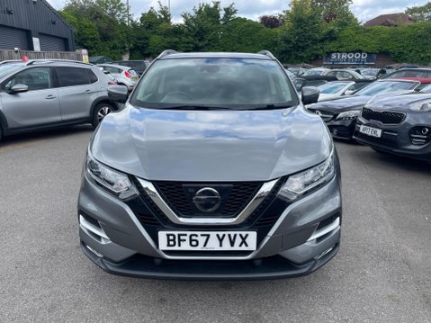 Nissan Qashqai 1.2 DIG-T N-Connecta Euro 6 (s/s) 5dr 8