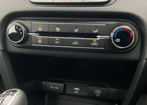 Kia Ceed 1.5T GDi ISG 2 17