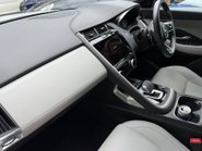 Jaguar E-Pace 2.0 R-DYNAMIC BLACK MHEV 2