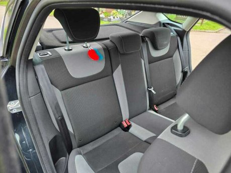 Ford Focus 1.6 Zetec S Powershift Euro 5 5dr 9