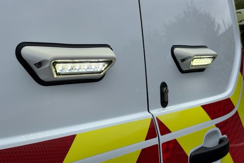 Ford Transit Connect 220 L1 Base 100 ps Tdci Panel Van - Air Con / Rear Camera 13