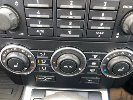 Land Rover Freelander SOLD 2.2 TD4 HSE automatic Epsom Green, good history, towbar heated seats 30