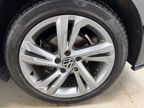 Volkswagen Golf 1.5 Golf R-Line TSi 5dr 9