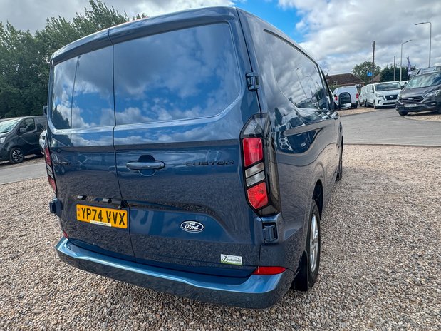 Ford Transit Custom SWB L1H1 Low Roof Limited 300 Air Con Alloys Camera Sensors EURO 6 6