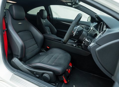 Mercedes-Benz C63 AMG Black Series 10