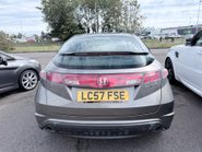 Honda Civic 1.8 ES I-VTEC 7