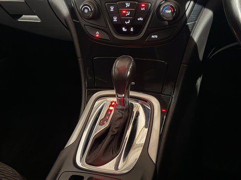 Vauxhall Insignia Country Tourer NAV BI-TURBO 15