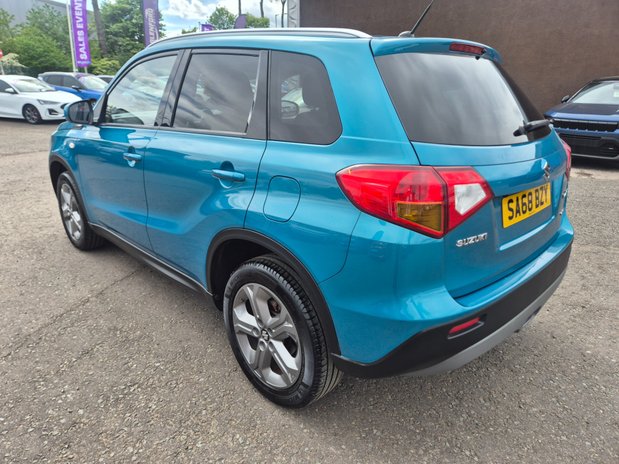 Suzuki Vitara SZ-T ALLGRIP 8