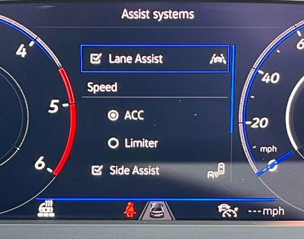 Volkswagen Tiguan 2.0 Tiguan R-Line TDI Semi-Auto 5dr 33