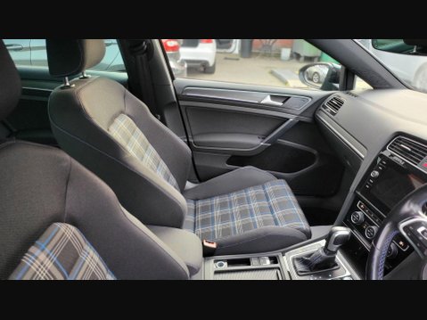 Volkswagen Golf GTE ADVANCE DSG 17