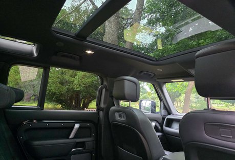 Land Rover Defender 2.0 Defender X-Dynamic HSE Auto 4WD 5dr