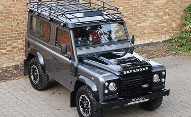 Land Rover 90 Adventure 30
