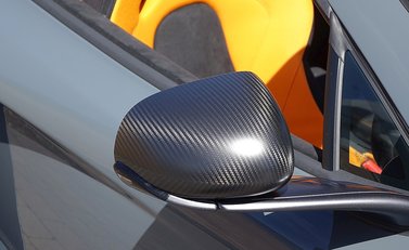 McLaren 675 LT Spider 26