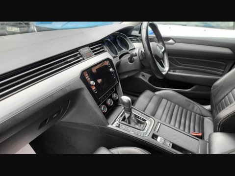 Volkswagen Passat SEL TDI DSG 12