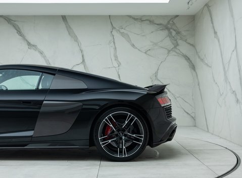 Audi R8 V10 PERFORMANCE CARBON BLACK 36