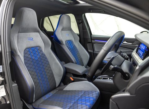 Volkswagen Golf R TSI 4MOTION 14