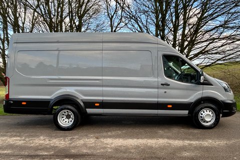 Ford Transit 500 Leader L4H3 170ps Panel Van - Air Con / Heated Seats 10