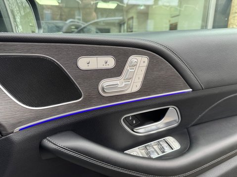 Mercedes-Benz GLE GLE 300 D 4MATIC AMG LINE PREMIUM 23