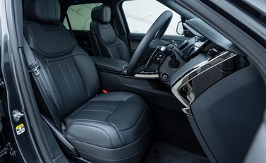 Land Rover Range Rover Sport D250 Edition 14
