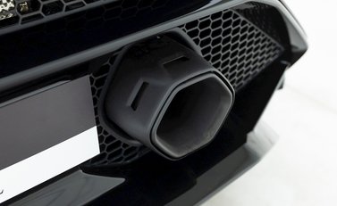 Lamborghini Huracan LP640-2 Tecnica 23