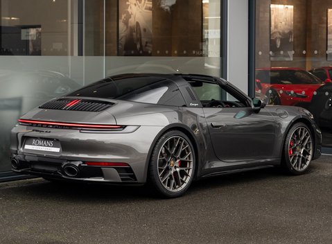 Porsche 911 Targa 4S (992) 4