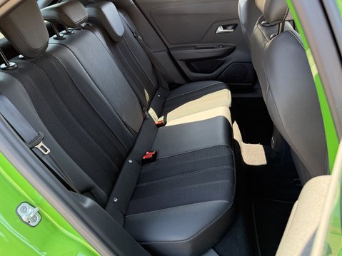 Vauxhall Mokka 100kW Elite Premium 50kWh 5dr Auto 33